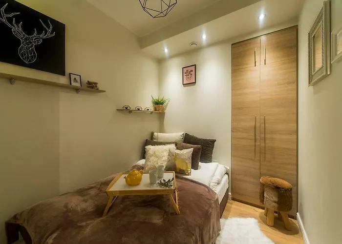 Dziki Panorama Gor, Duzy Taras Z Widokiem Na Gory 斯克拉斯卡波伦巴